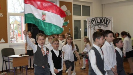 Magyarnak lenni büszke gyönyörűség!